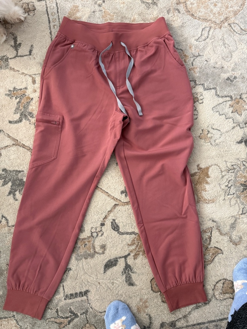 NWT. Figs High-Waisted Scrub Pants in Dusty Rose with Gray Drawstring